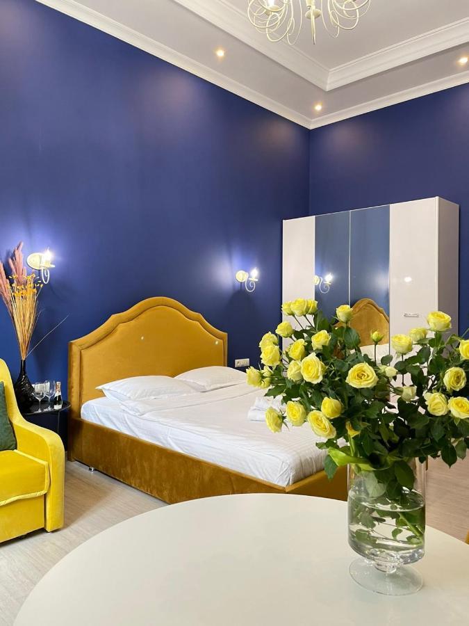 Royal Apartment On Slovatskogo 8 Lviv Exteriör bild