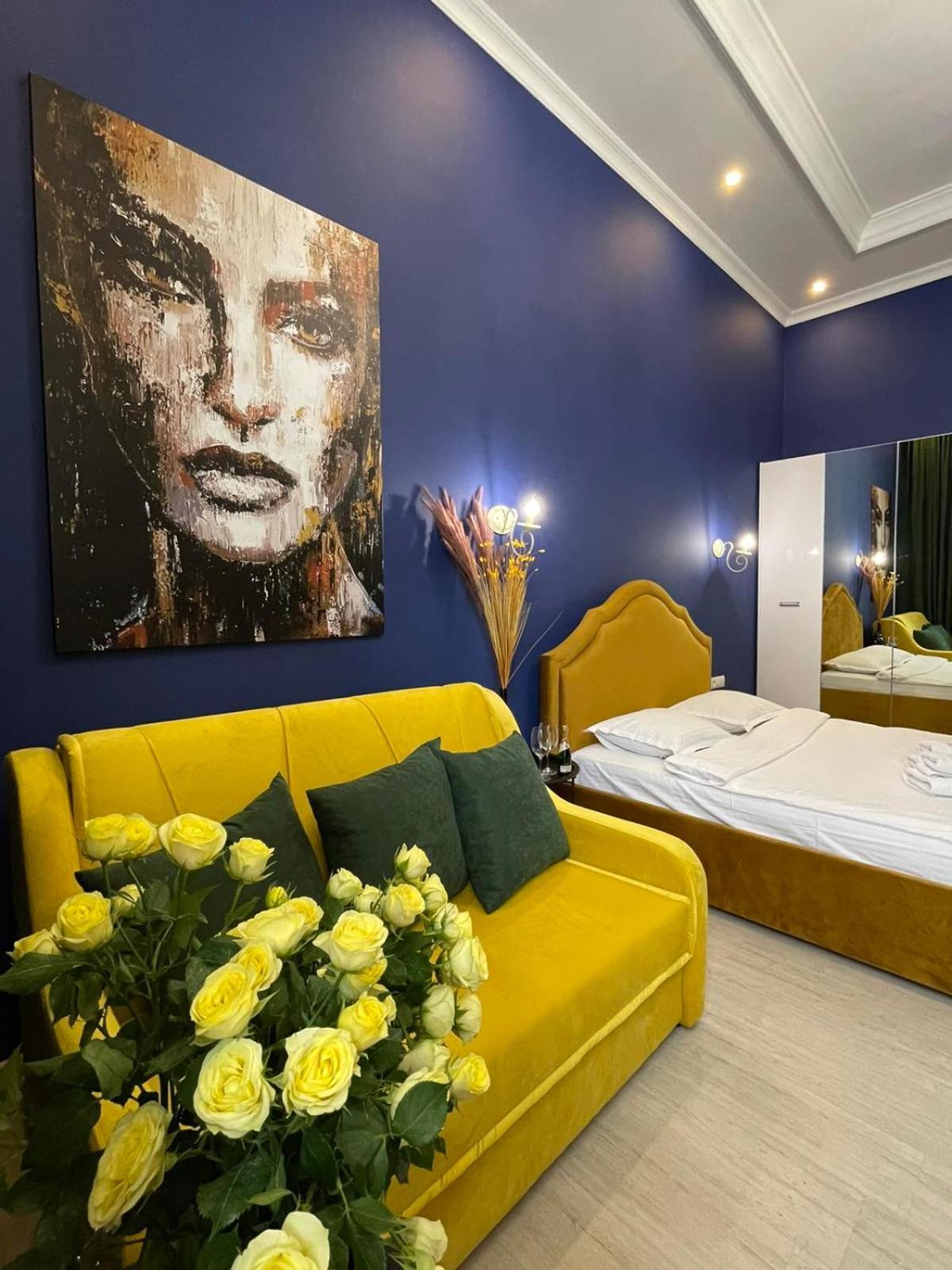 Royal Apartment On Slovatskogo 8 Lviv Exteriör bild