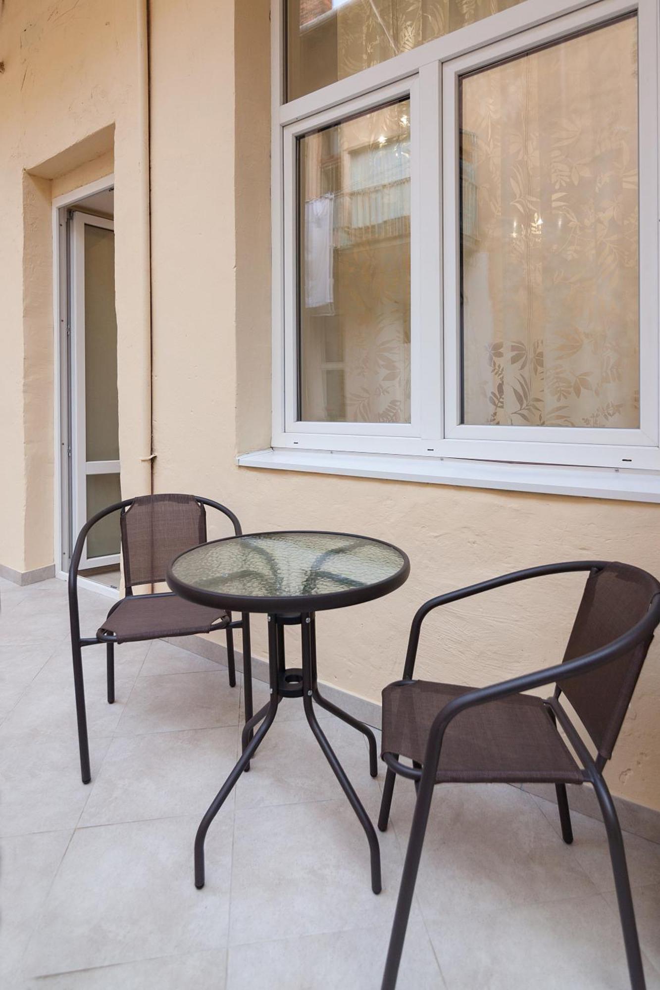 Royal Apartment On Slovatskogo 8 Lviv Exteriör bild